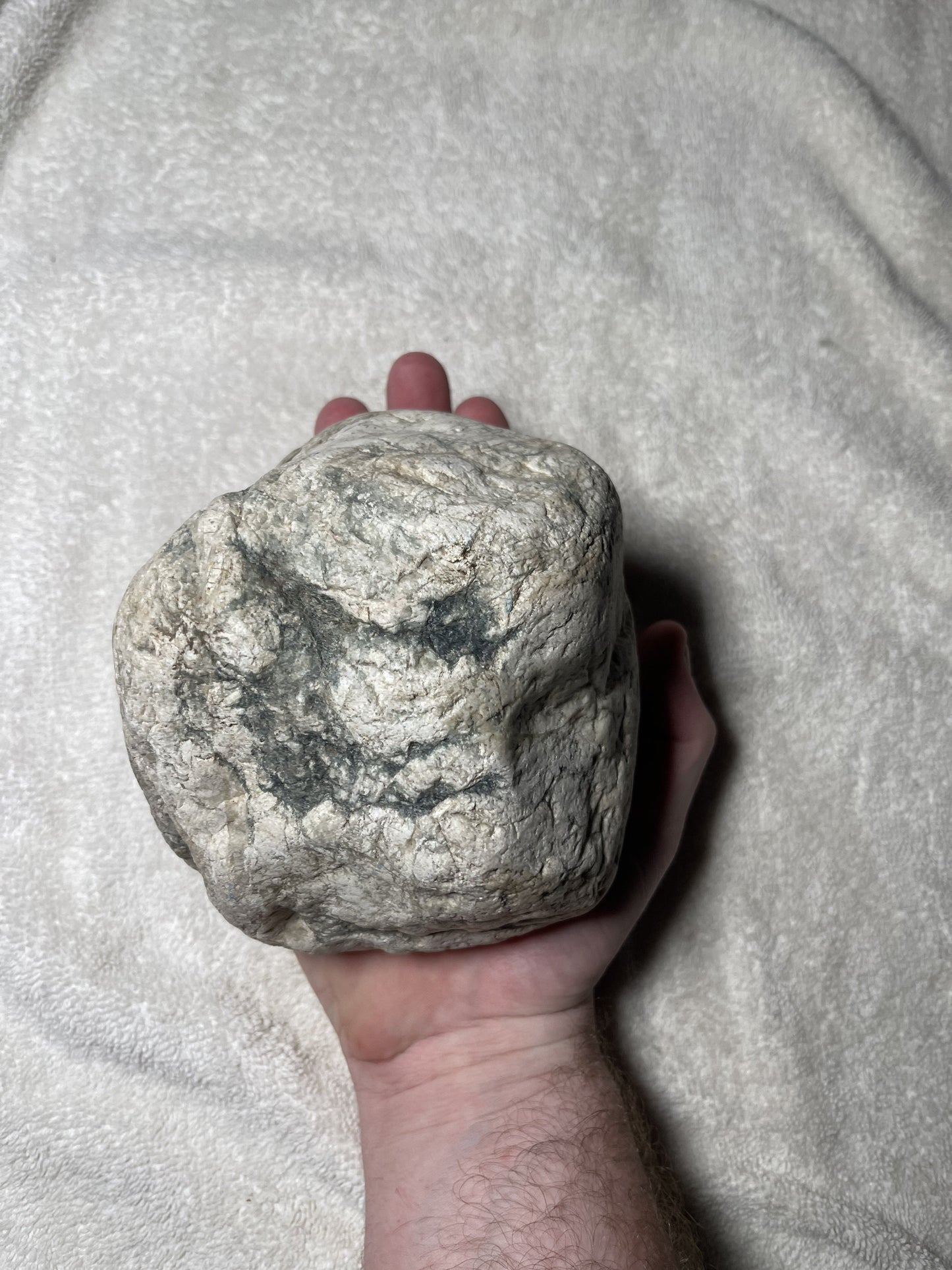 Pierre naturelle polie – blanc et vert